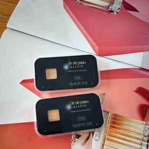 2x Cle de Peau Radiant Powder Foundation O20  travel size 0.8g=1.6g new